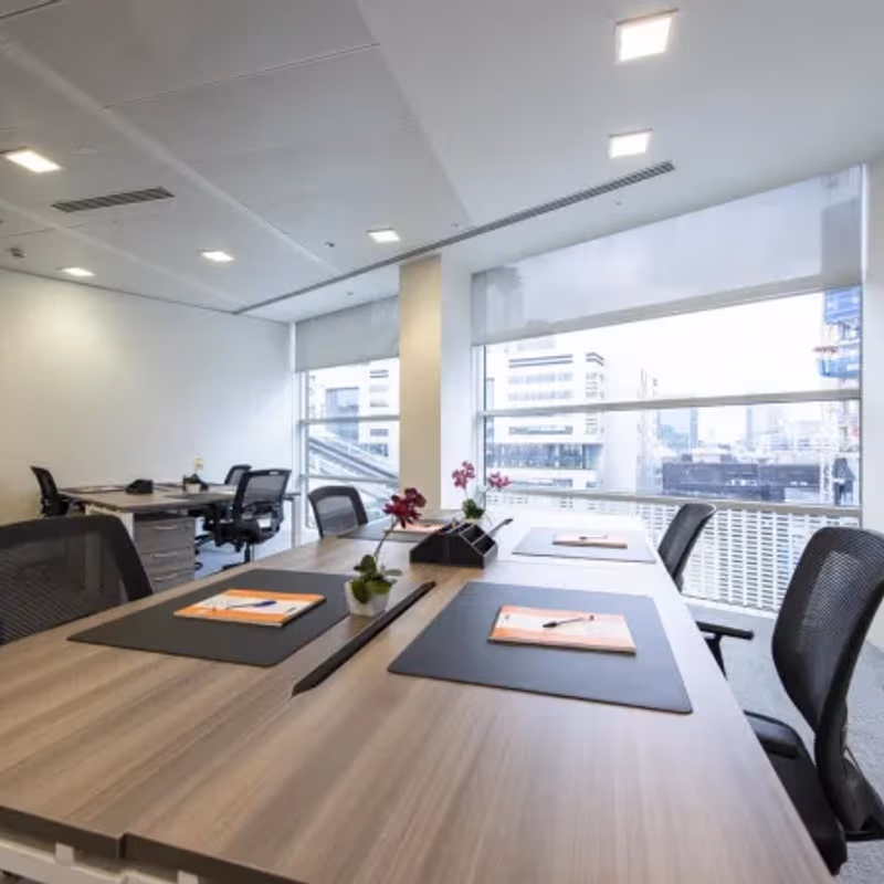 30 Crown Place, Greater London - Image 6