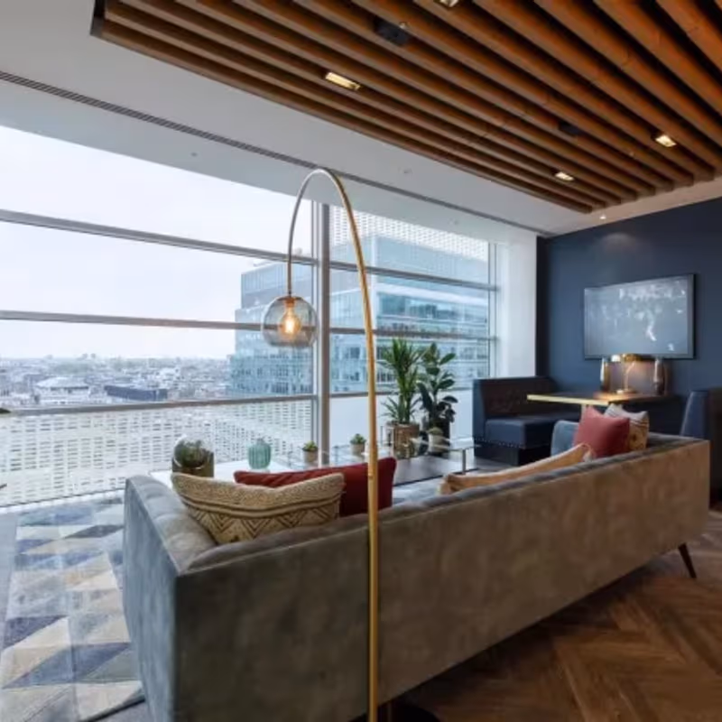 30 Crown Place, Greater London - Image 7