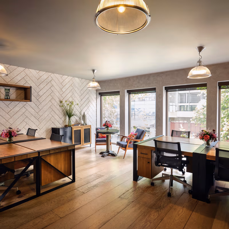 27 Bush Lane, Greater London - Image 15