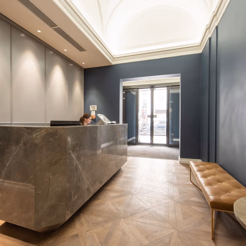 70 Pall Mall, St James's - Image 2