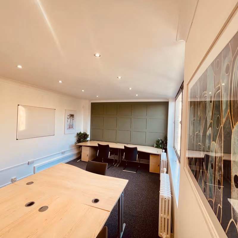 157 London Road, Greater London - Image 4