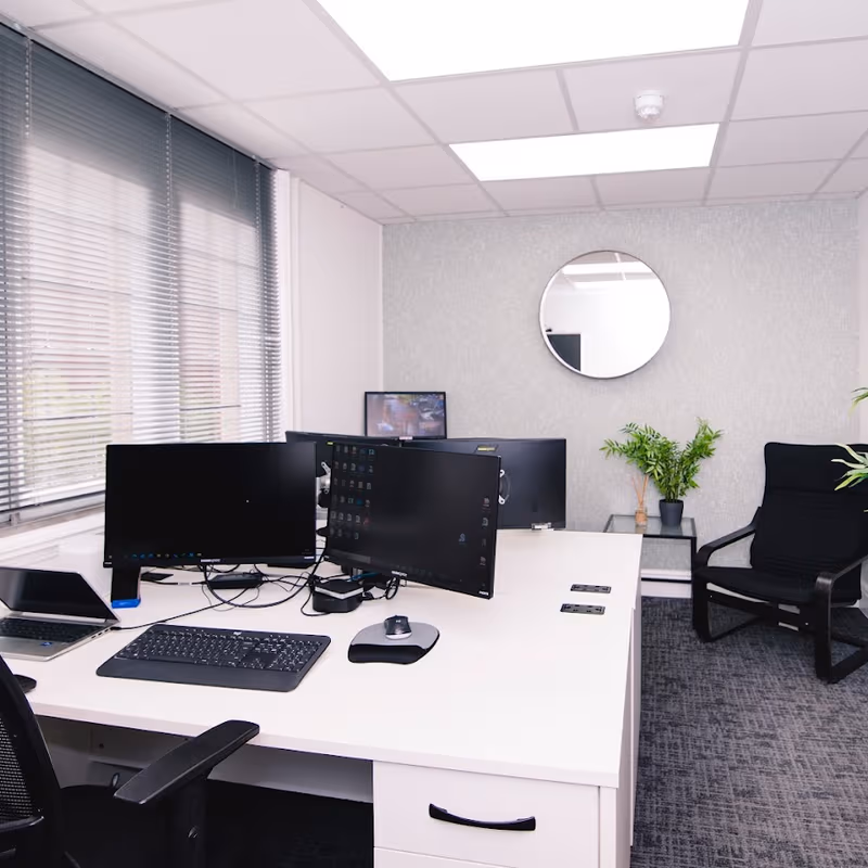 Alexandra Road, Hampshire - Image 4