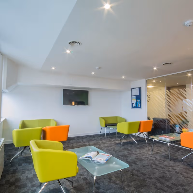 2 Queens Walk, Berkshire - Image 8