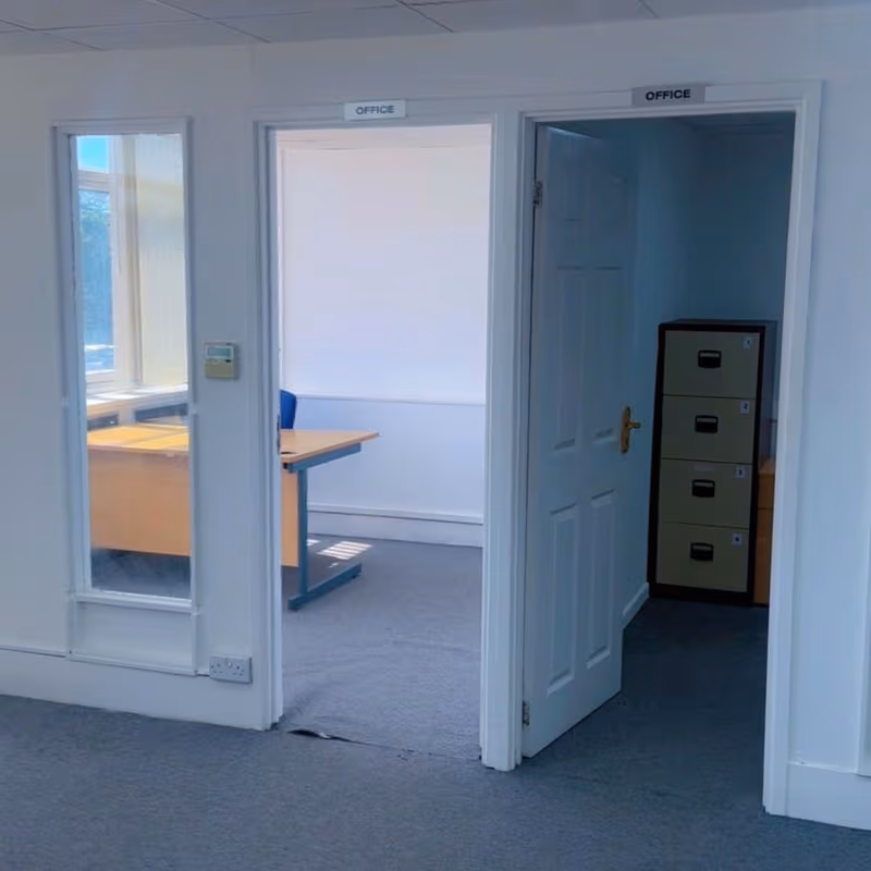 60 North Circular Road, Park Royal - Image 49