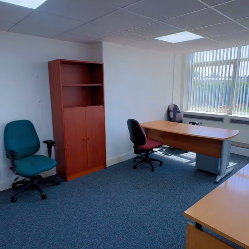 60 North Circular Road, Park Royal - Image 64
