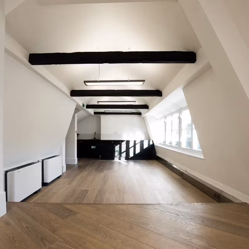 21 Tower Street, Greater London - Image 4