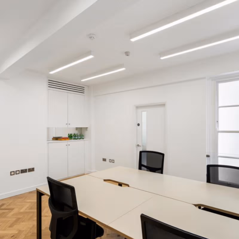 18 Albemarle Street, Greater London - Image 4