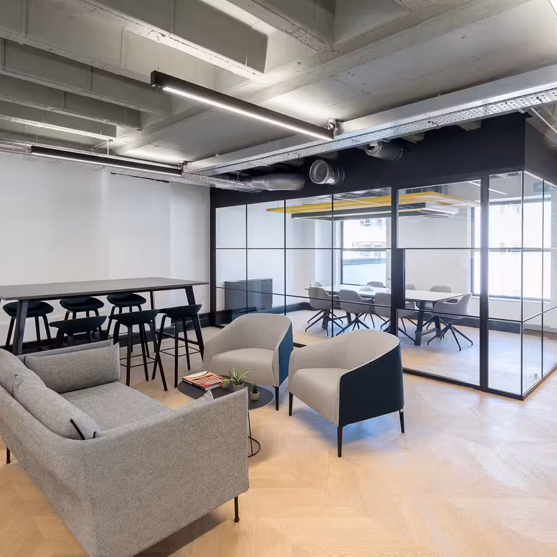 43 Eagle Street, Greater London - Image 9