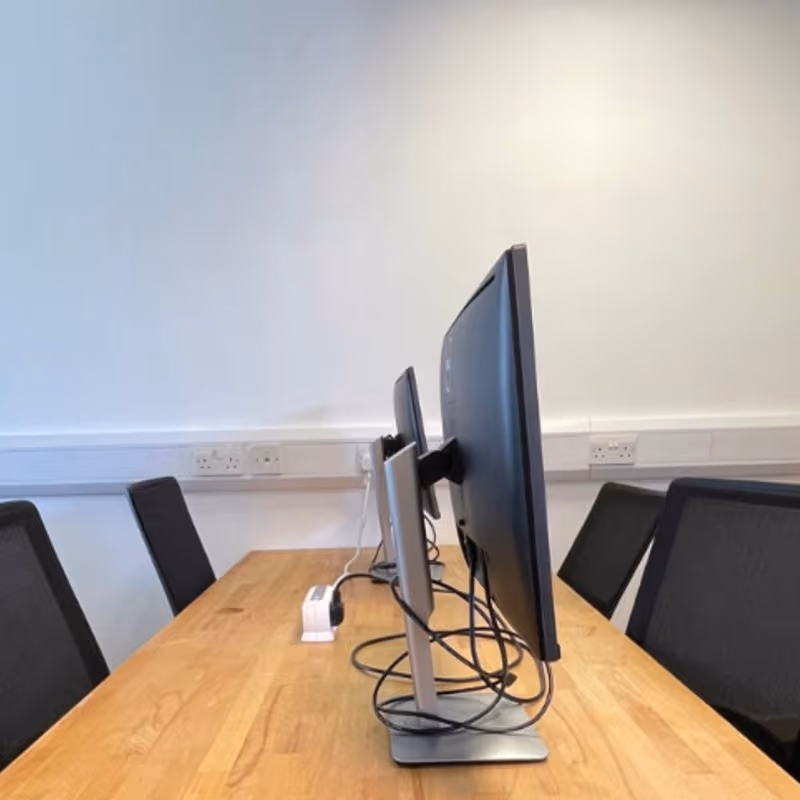 64-66 Wingate Square, London - Image 3