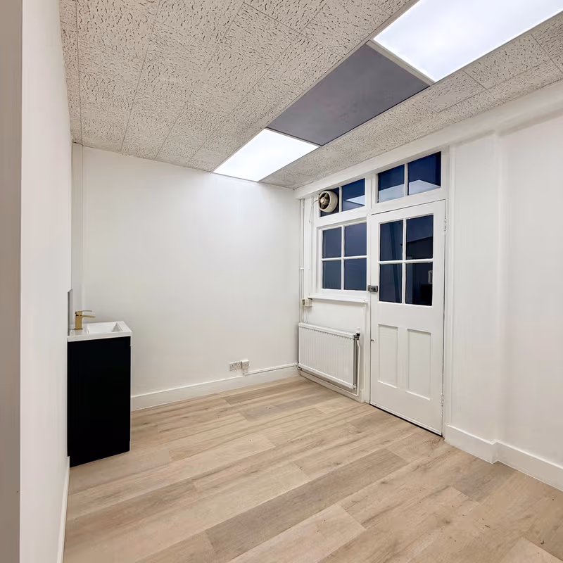 11 Welbeck Street, Greater London - Image 5
