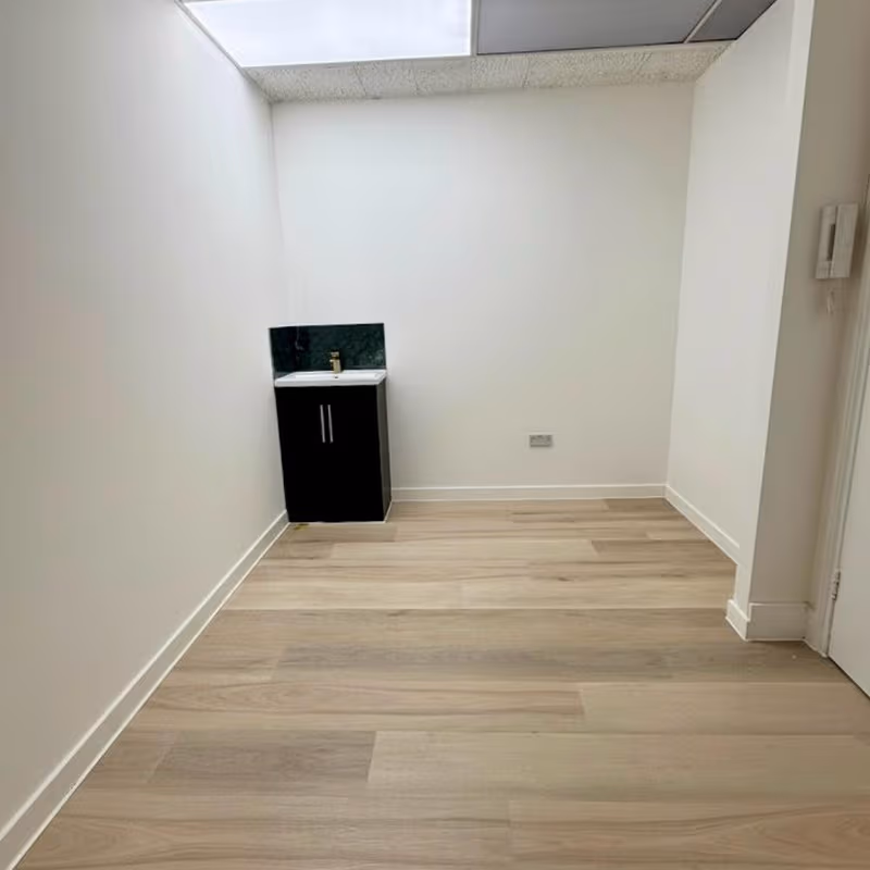 11 Welbeck Street, Greater London - Image 9