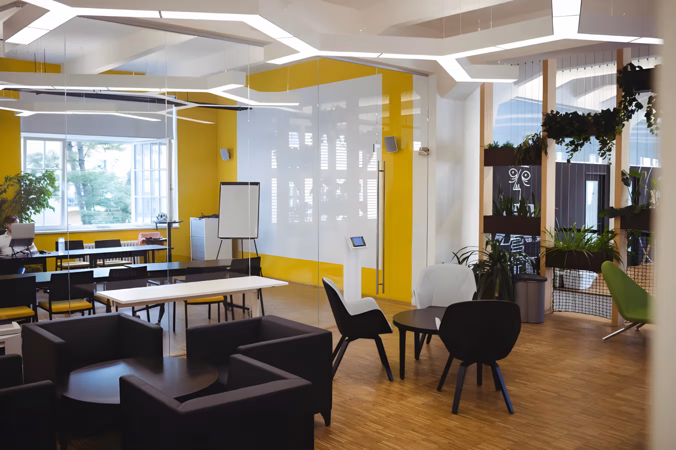 Benefits of Renting a Virtual Office Address Explained