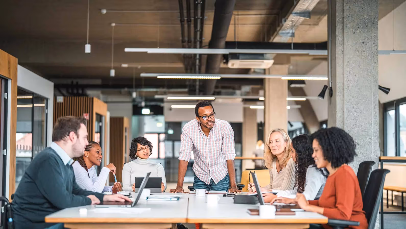 Collaborative Workplaces: Discussing Their Significance, Perks & Benefits!