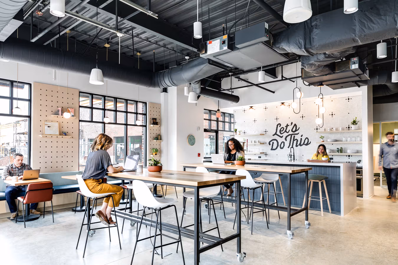 Enterprise Coworking Explained: How Large Companies Use Flexible Workspace