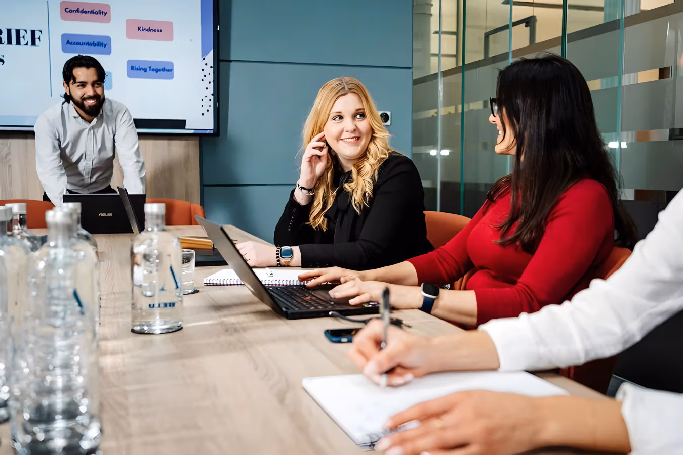 Hybrid Work Trend in the UK: Key Insights