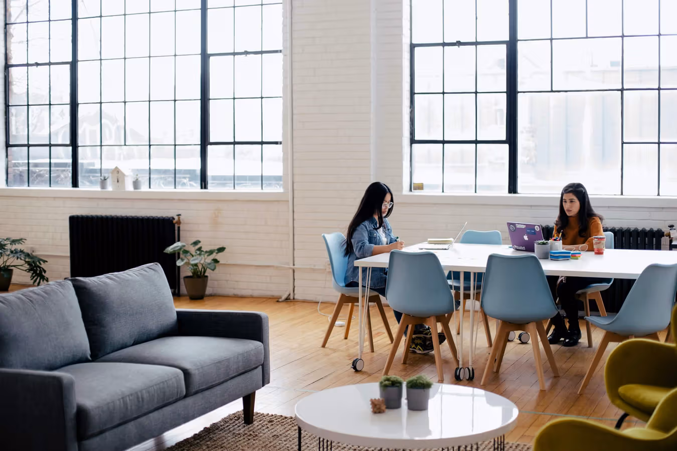 Smooth Workspace Solutions: Your Serviced Office Guide