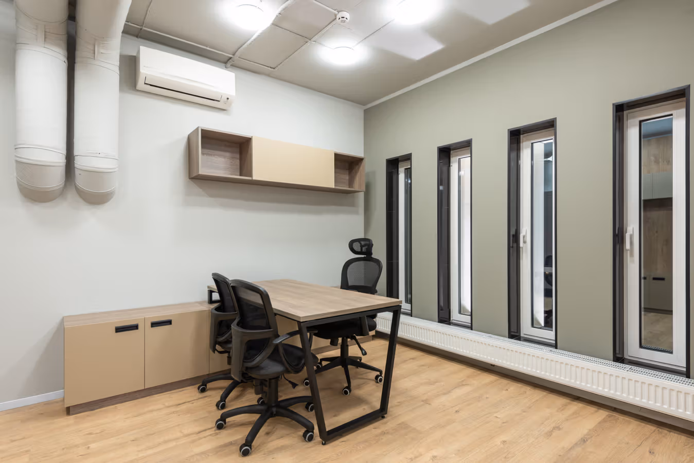 What Are the Benefits of a Shared Office Space?
