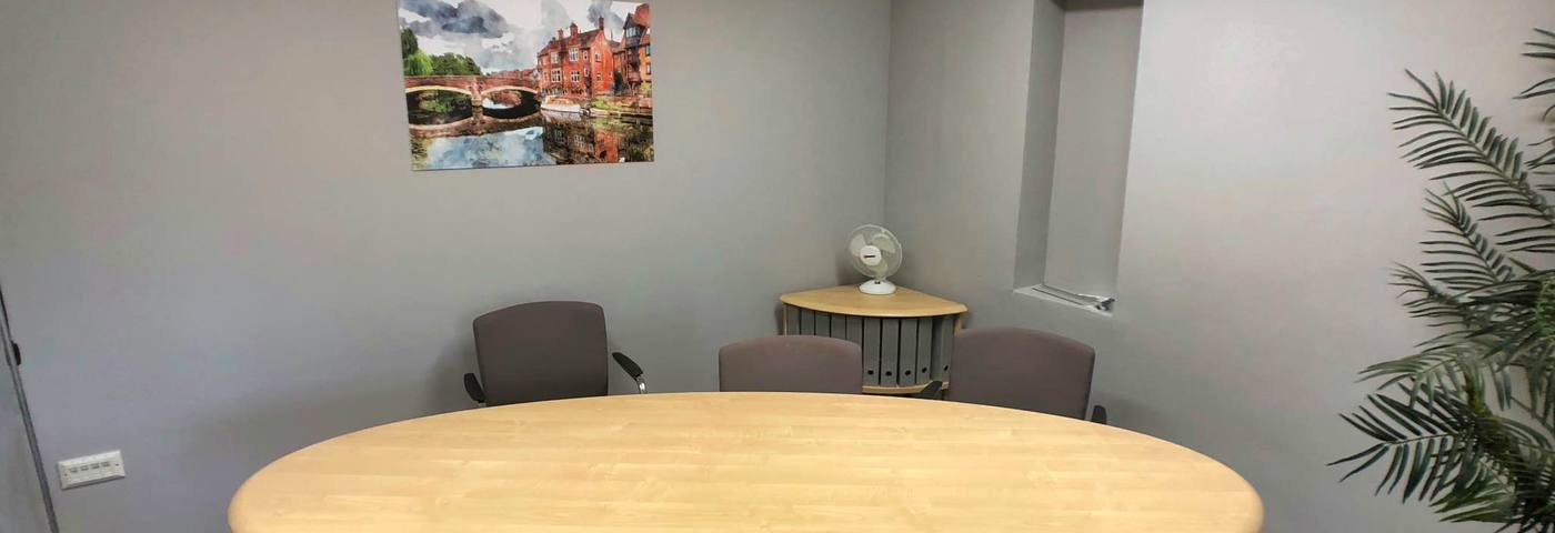 Oak Lodge Business Centre workspace