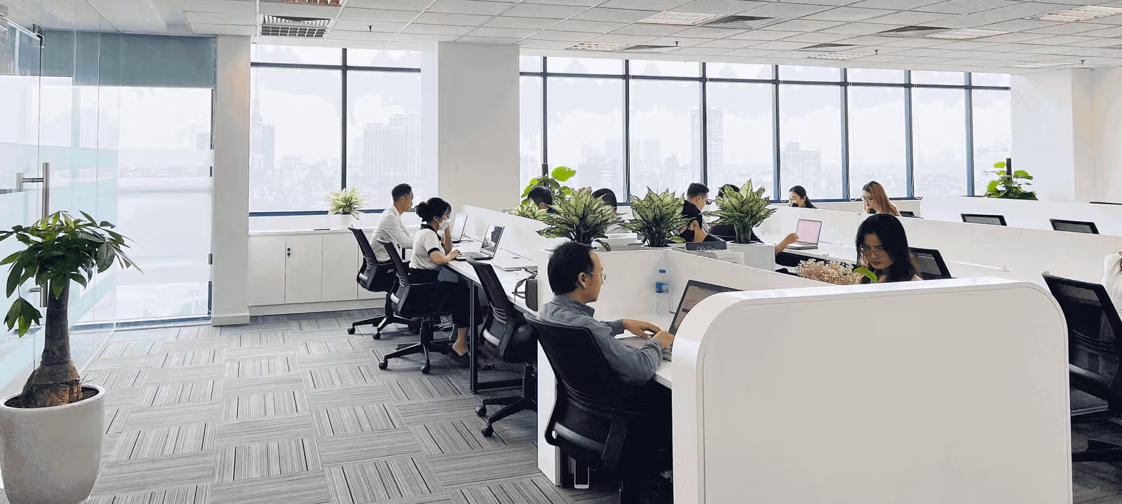 https://dr3h7ptpe31k5.cloudfront.net/Assets/images/10331/Serviced-Office-(Creative)-Ha-Noi-Dong-Da-1-Pho-Dao-Duy-Anh-2079068.jpg