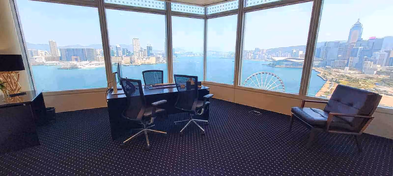 https://dr3h7ptpe31k5.cloudfront.net/Assets/images/1352/Serviced-Office-(Classic)-Hong-Kong-Central-8-Finance-Street-2304443.jpg