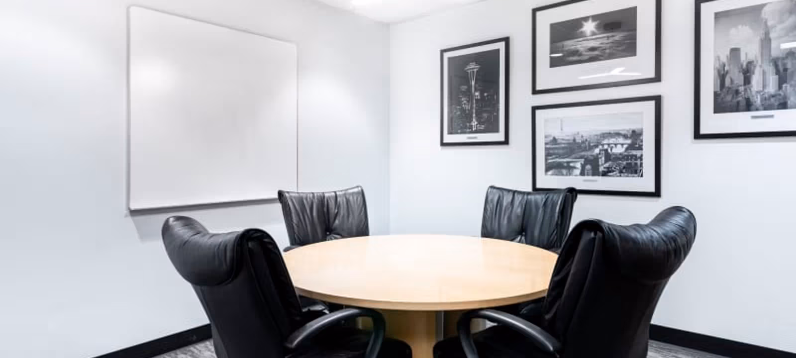 201 Portage Avenue, Winnipeg - Image 1