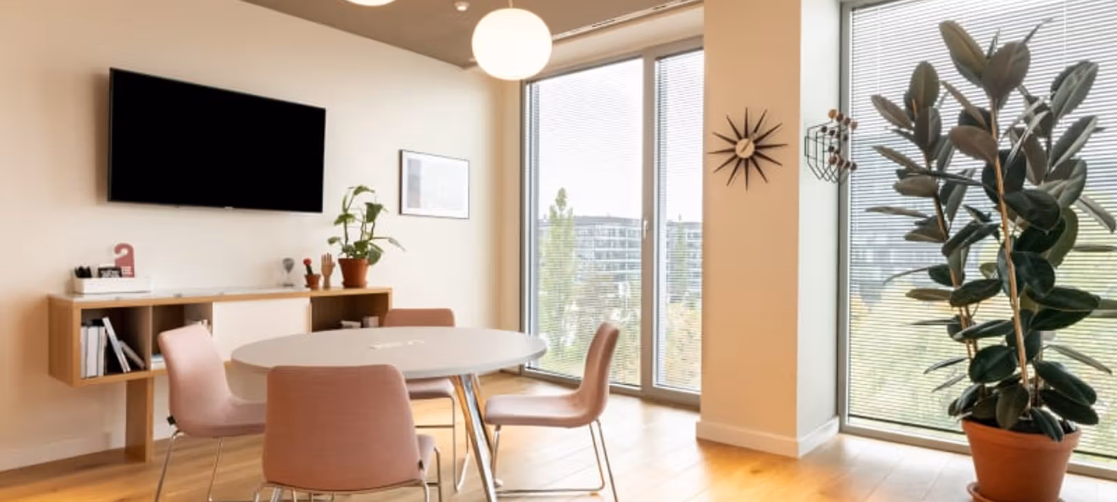 44 Domaniewska Street, Warsaw - Image 1