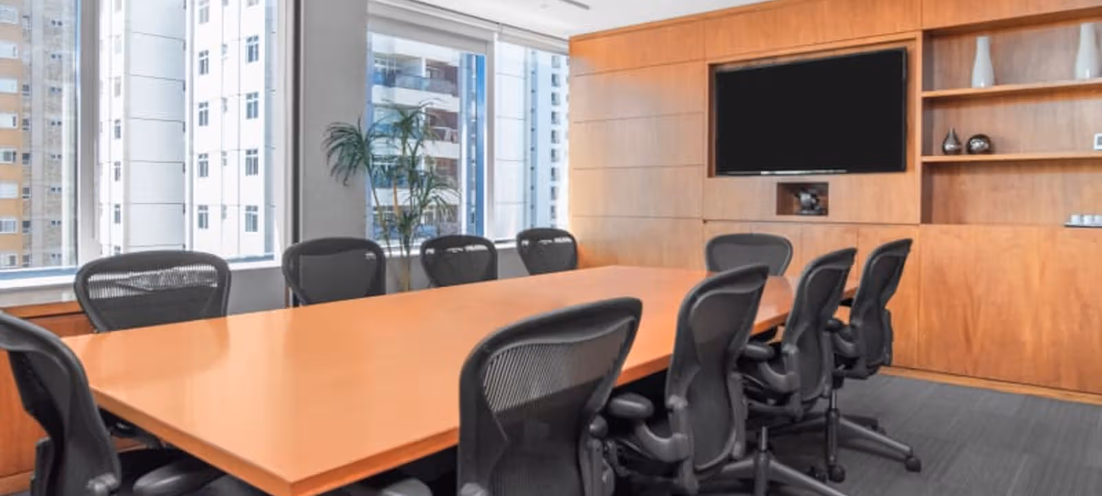 550 Renaissance Work Center - R Paraiba - Savassi, Belo Horizonte - Image 1