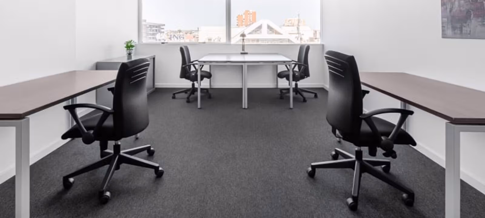 69 Avenida De Eduardo Dato, Seville - Image 1