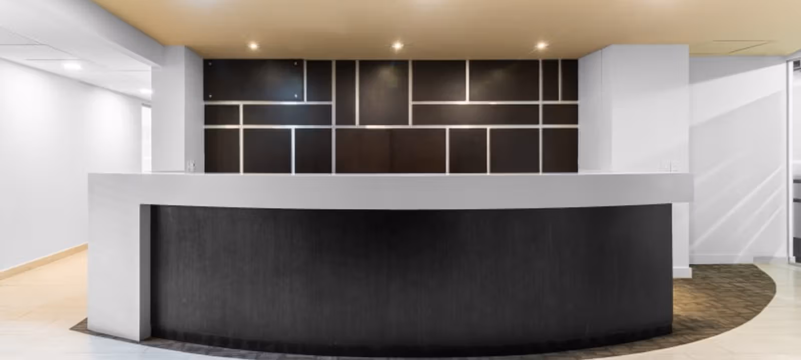 Tierra Firme Complex Carrera 9 N°115-06/30, Bogota - Image 1