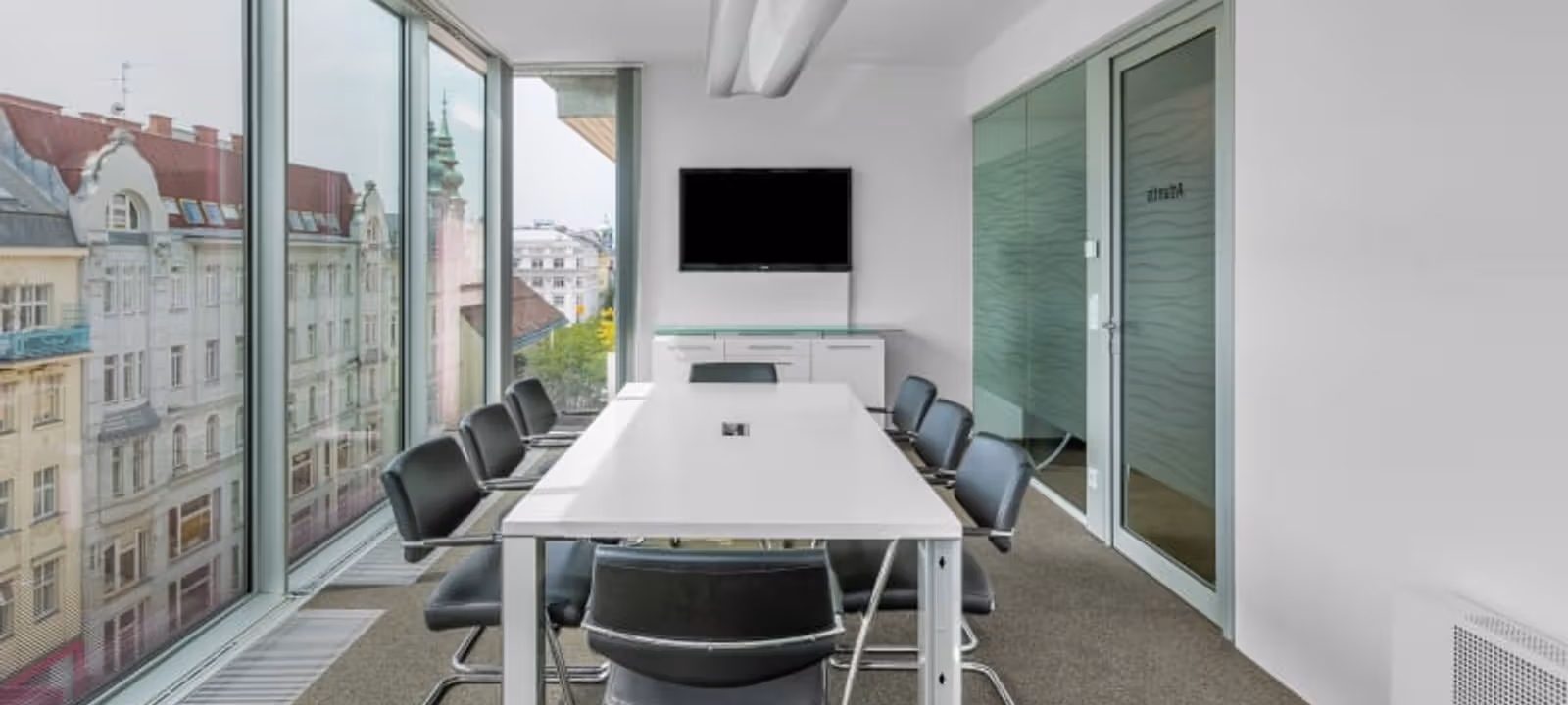 Mariahilfer Strasse 36, Vienna - Image 1