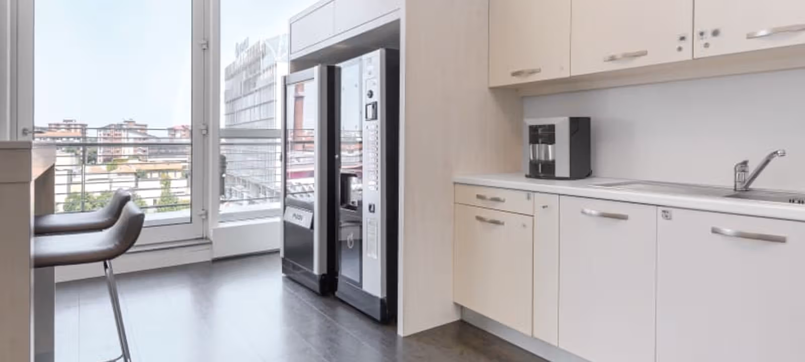 Via Benigno Crespi 19, Milan - Image 1