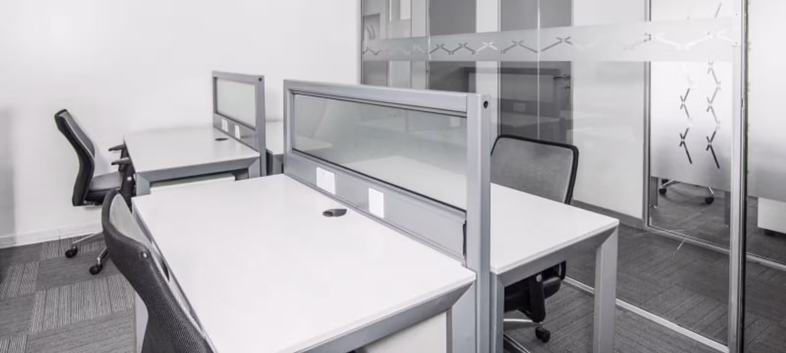 Kenyatta Avenue, Nairobi - Image 1