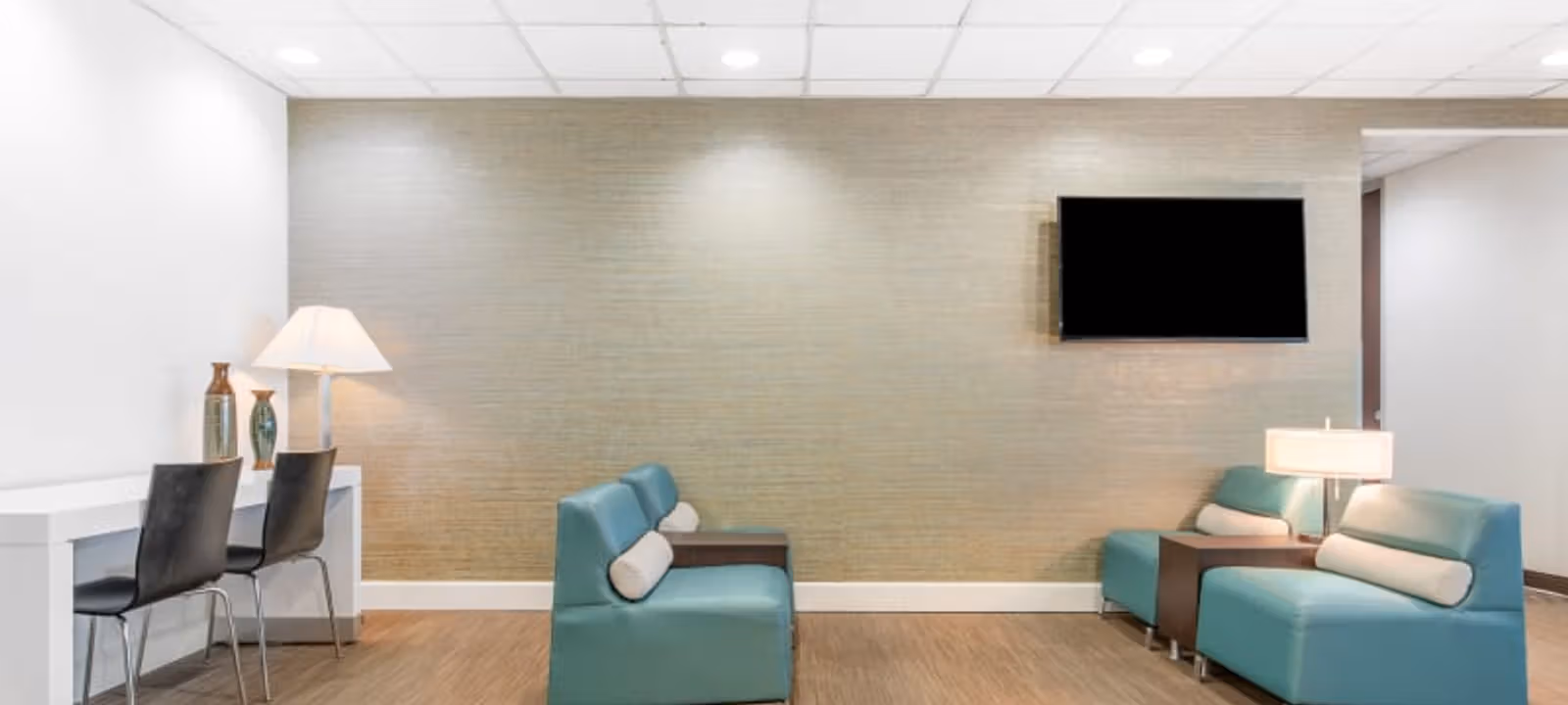 8888 Keystone Crossing, Indianapolis - Image 1