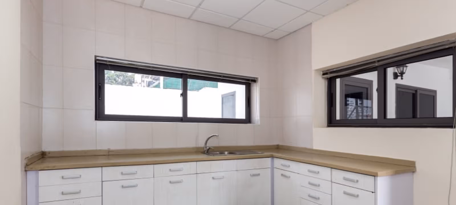 19 Kofi Annan Street Airport Residential Area, Accra - Image 1