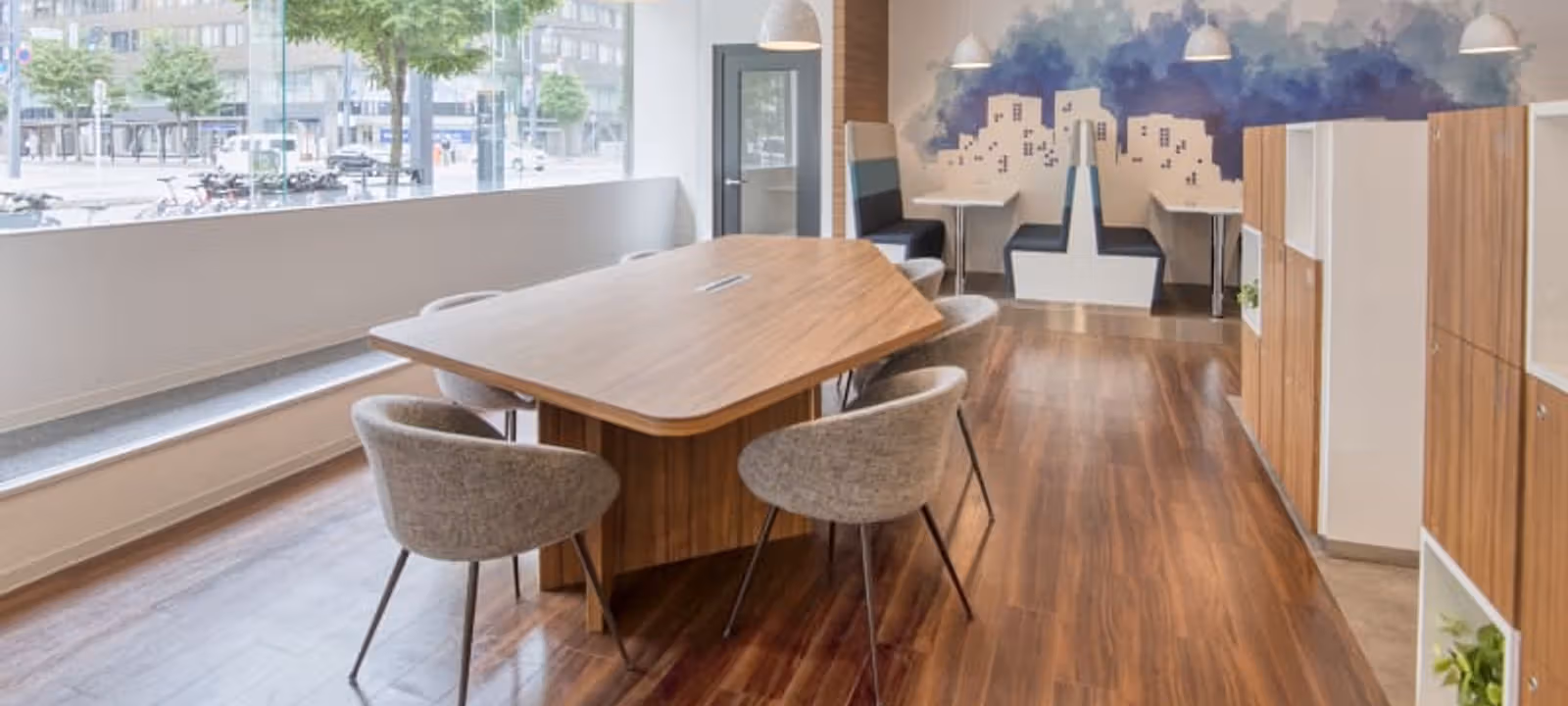 1-7 Kita 4 Jo Nishi 4 Cho-me Chuo-ku, Sapporo - Image 1