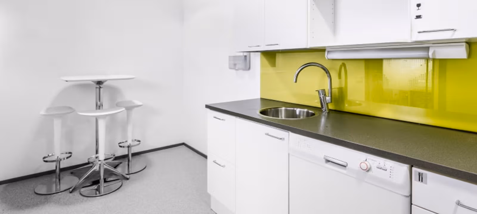 Puolikkotie 8, Espoo - Image 1