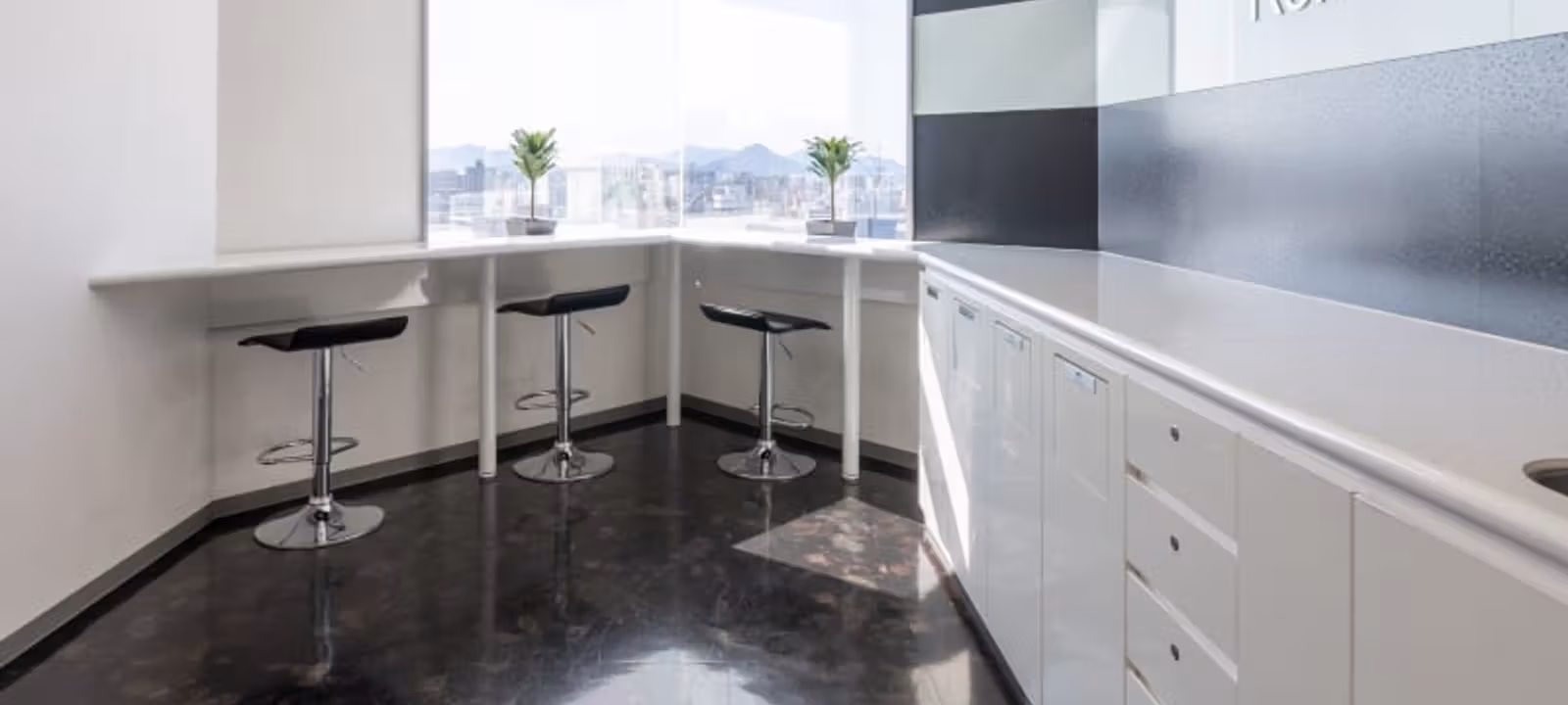 3-1 Kanayama-cho Naka-ku, Hiroshima - Image 1