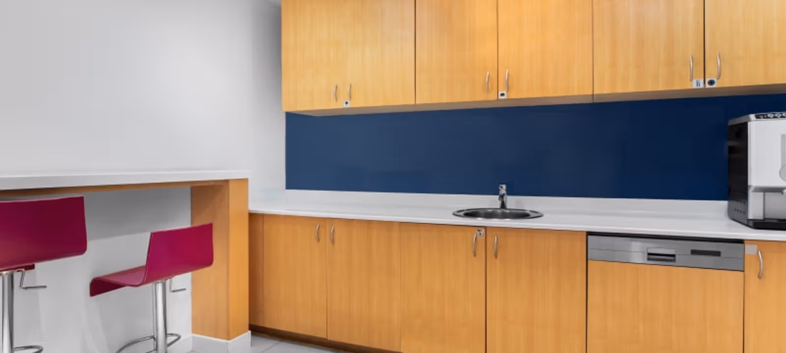 All Wattayah Al Nahdah Road Tamimah Complex, Muscat - Image 1