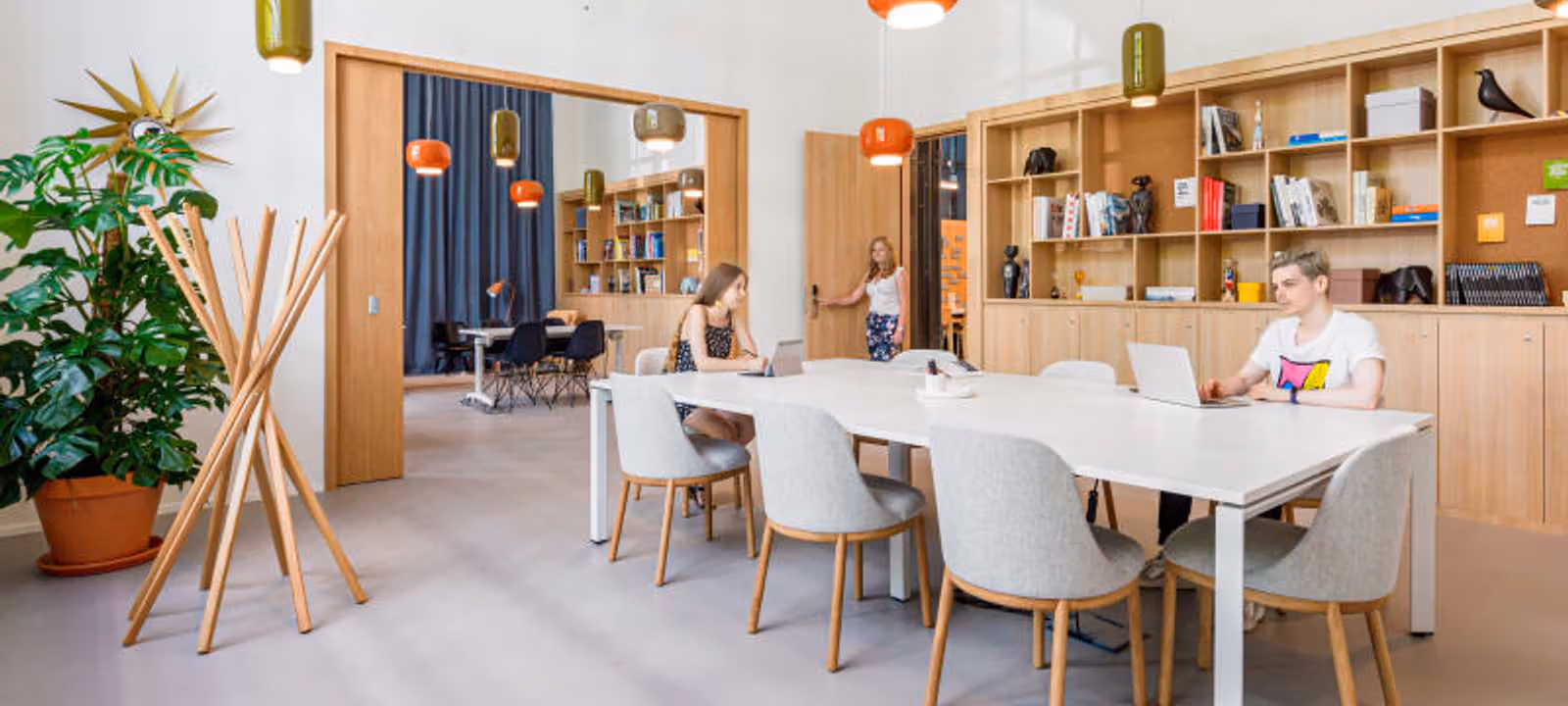 Vaci Ut 47 E, Budapest - Image 1