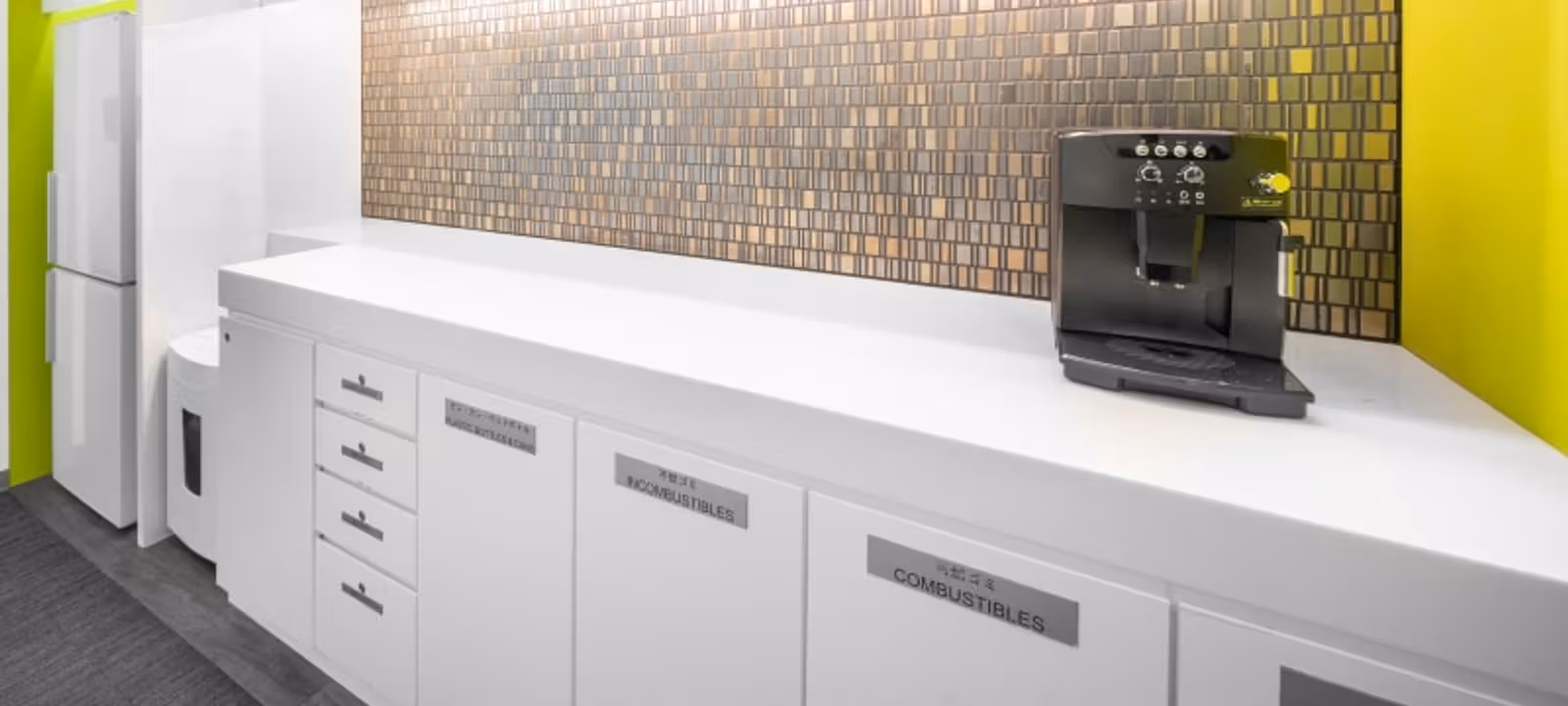 8-1-6 Goko Dori Chuo-ku, Kobe - Image 1