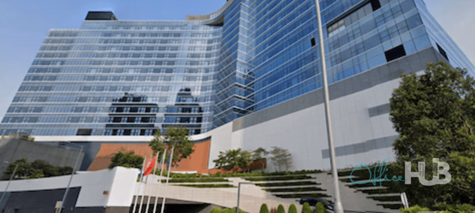 Kerry Hotel - Image 1