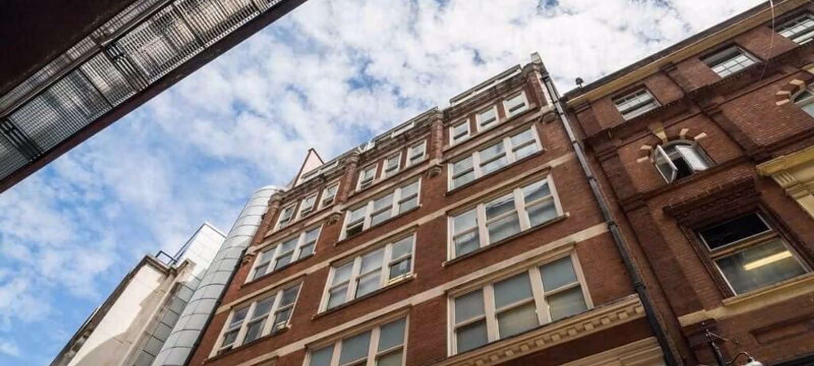 36 Whitefriars Street - Image 1