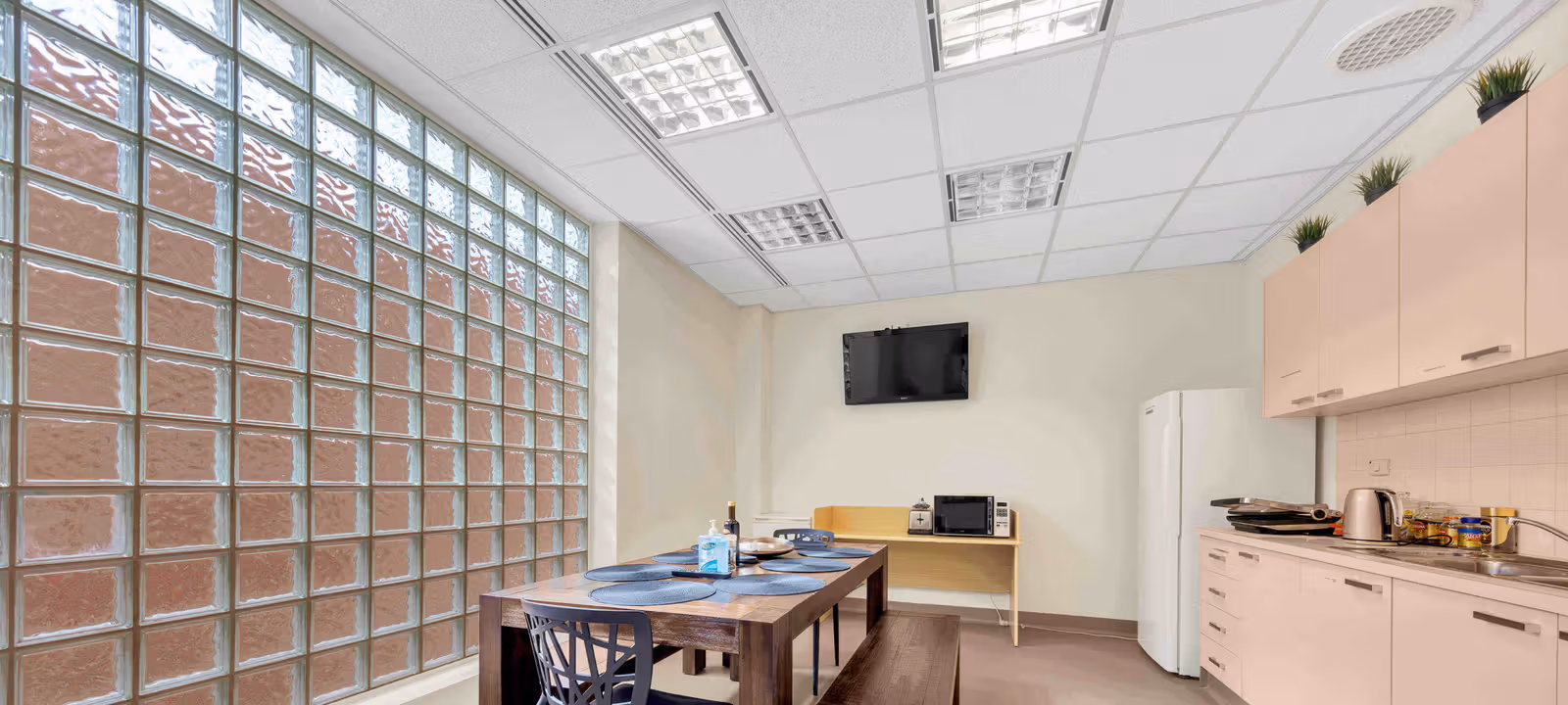 2 Eaton Mall, Oakleigh - Image 1