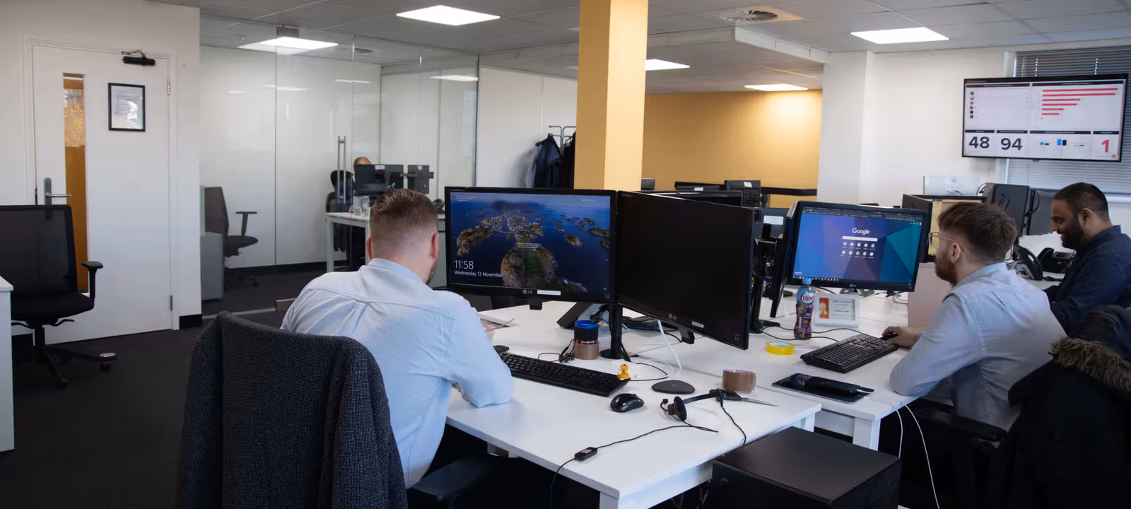 46-48 East Smithfield, St Katharine Docks - Image 1