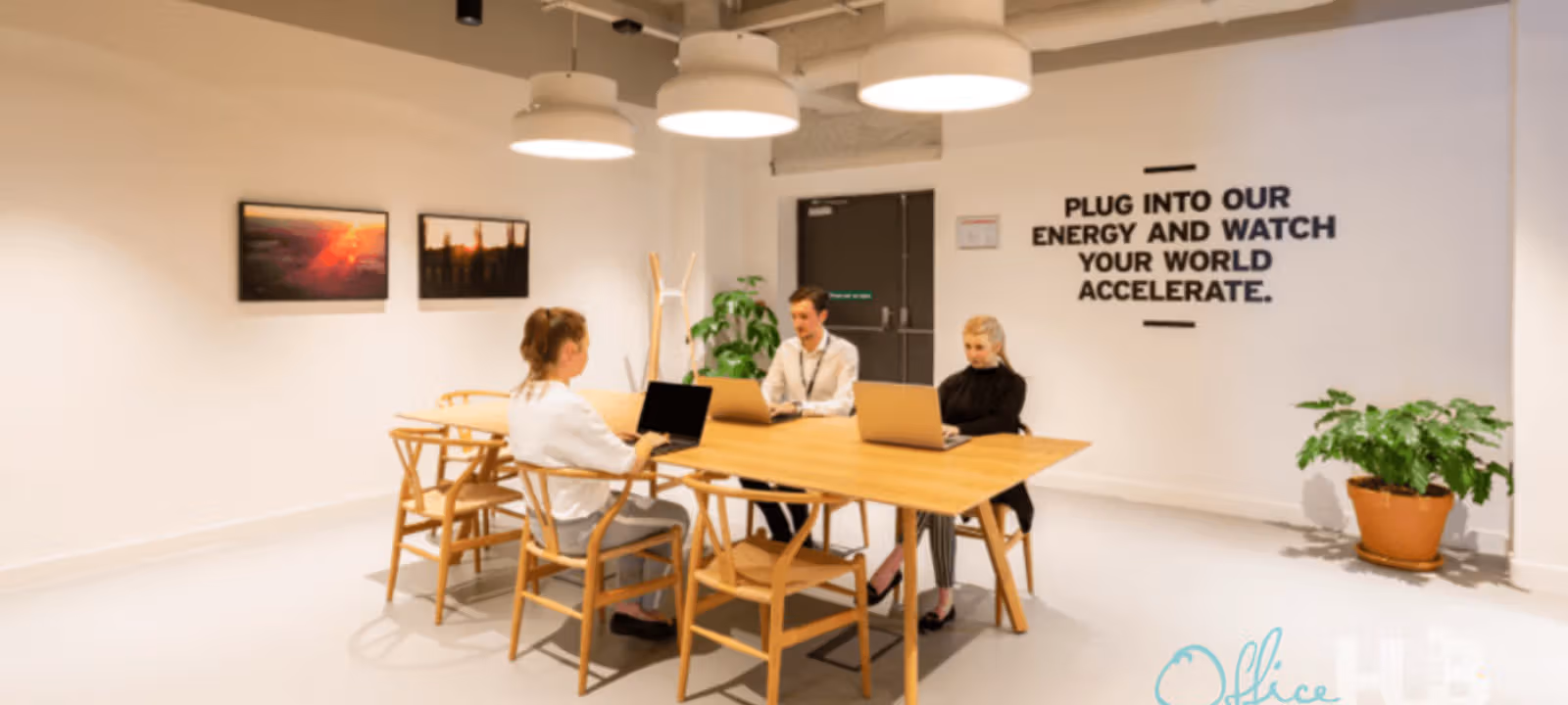 8 Queen's Road East, Wan Chai - Image 1