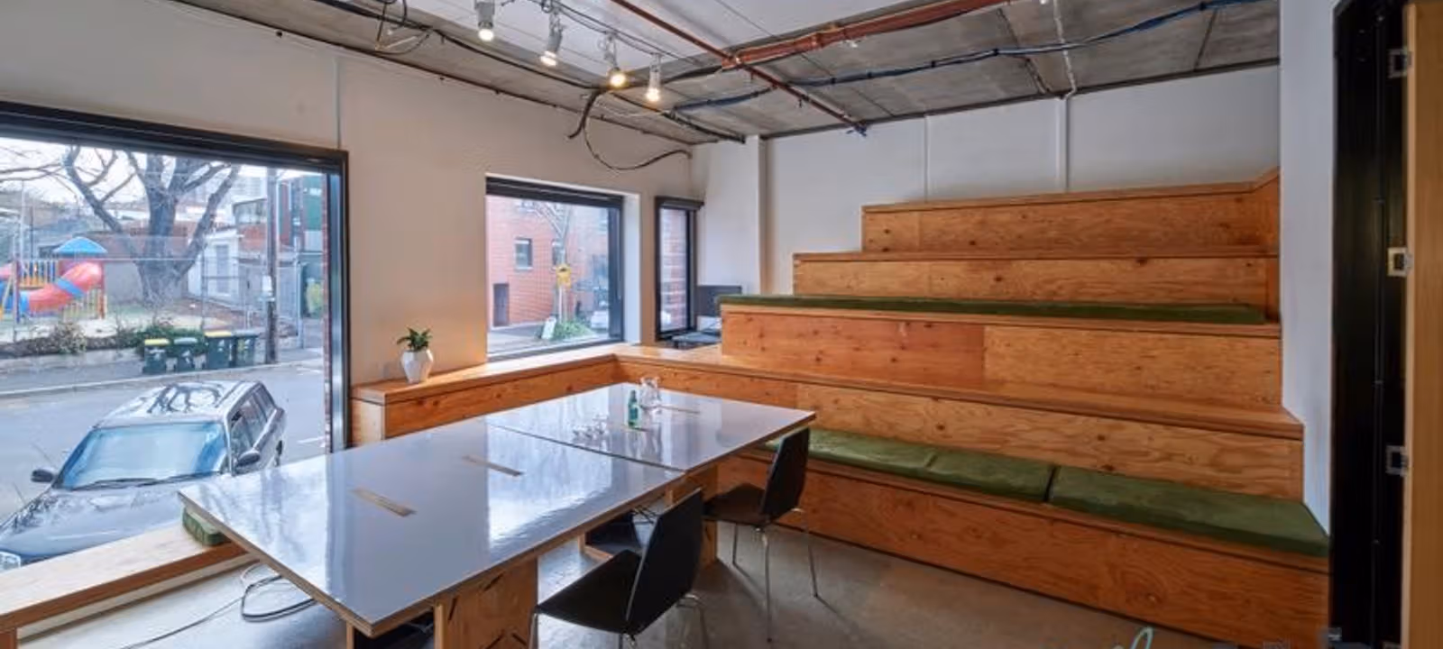 https://dr3h7ptpe31k5.cloudfront.net/Assets/images/87/Shared-Workspace-VIC-Collingwood-48-Cambridge-Street-274189.jpg