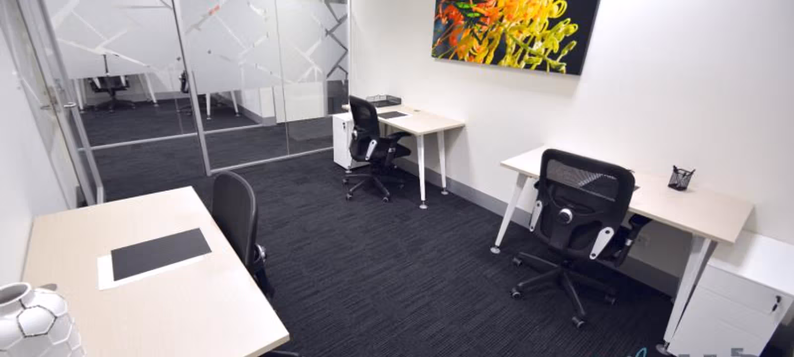 https://dr3h7ptpe31k5.cloudfront.net/Assets/images/938/Serviced-Office-(Classic)-VIC-Kew-35-Cotham-Road-32727.jpg