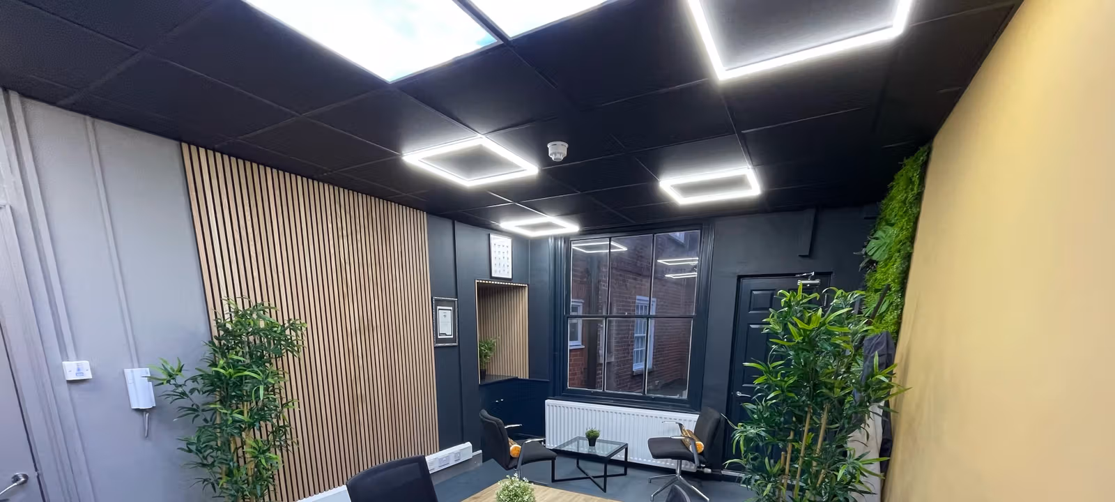 6 St Peter’s Street, St Albans Herts - Image 1