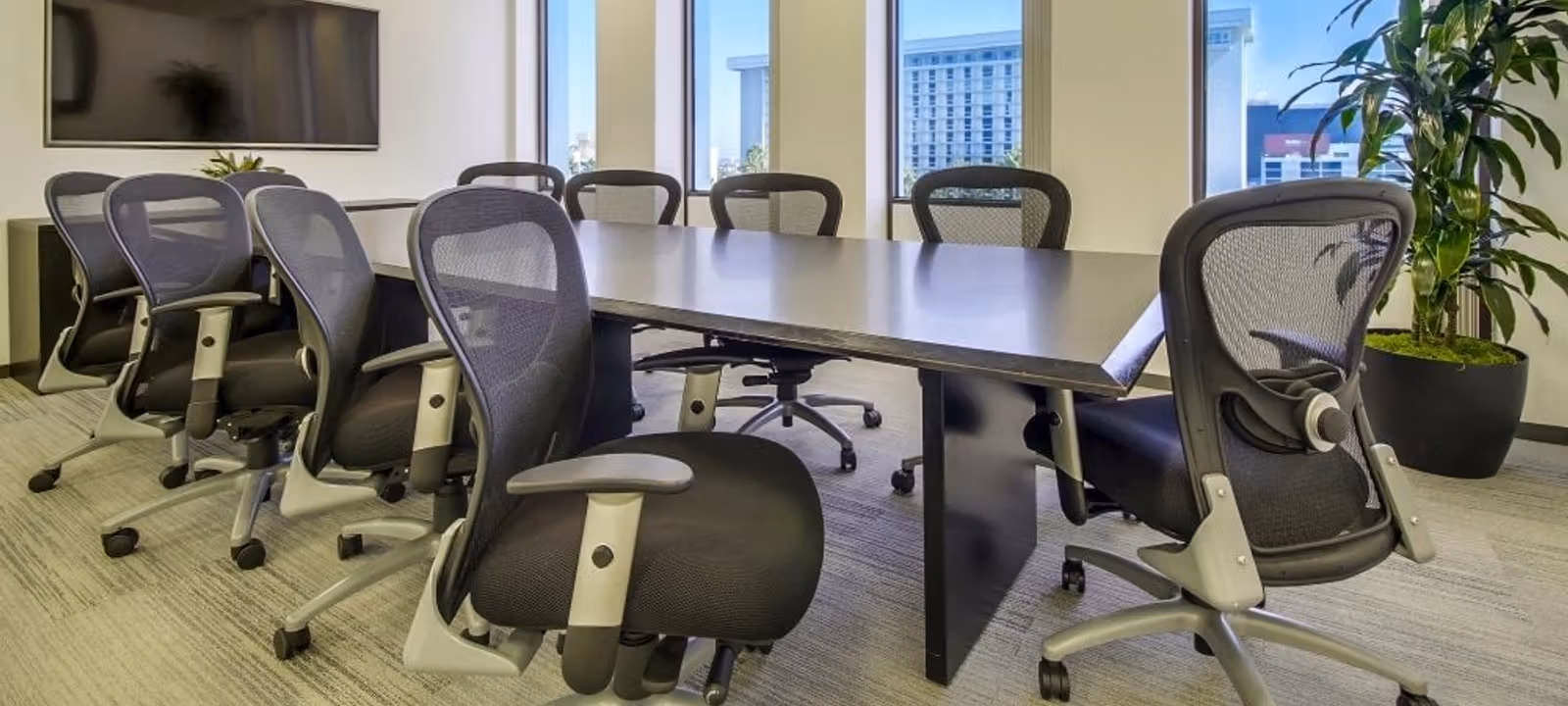 5901 W Century Blvd, Los Angeles - Image 1