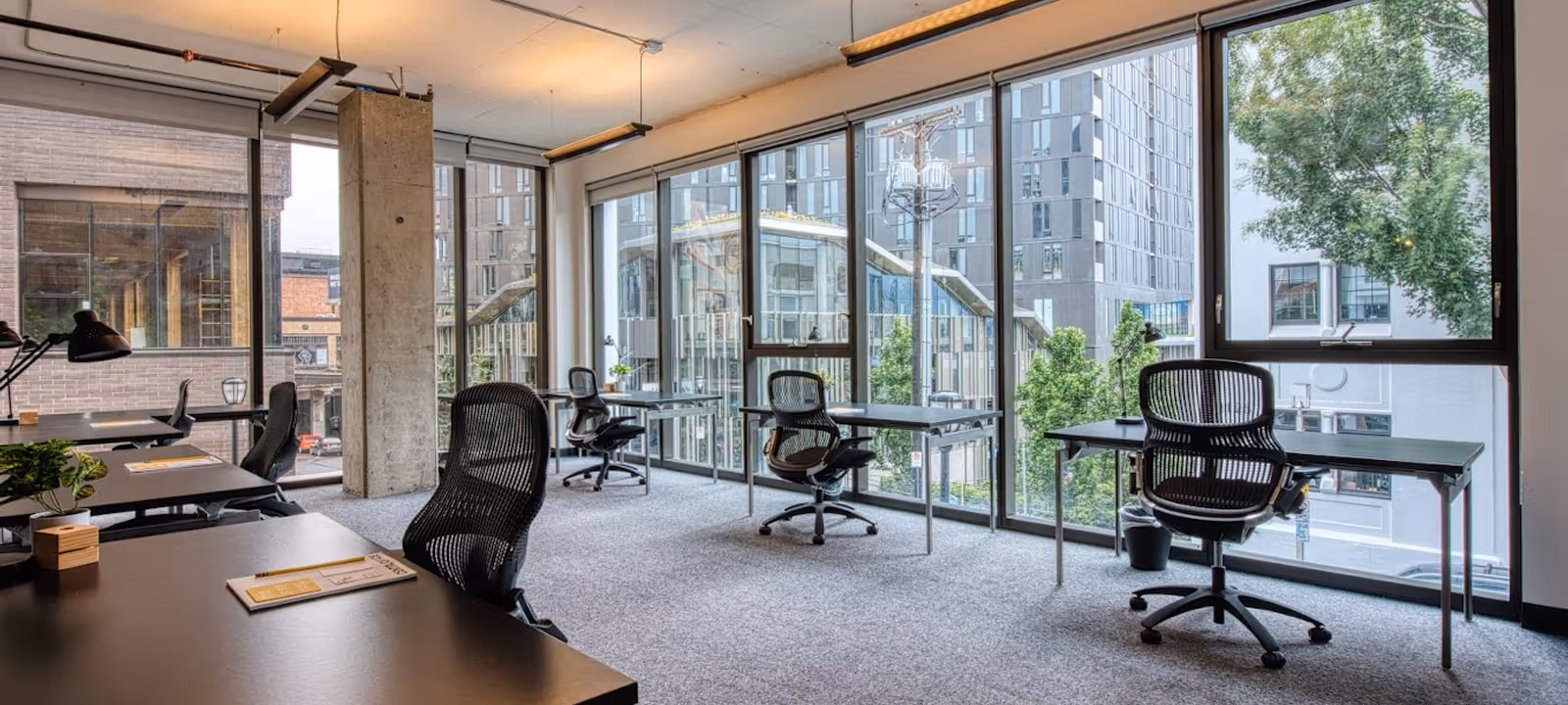 https://officehub.s3.amazonaws.com/Assets/images/11487/Serviced-Office-%28Classic%29-OR-Portland-329-Ne-Couch-St-20-0612CENTRL-154AuroraHDR2019-edit-Edit.jpg